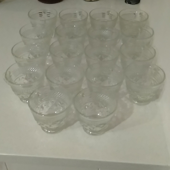 Punch cups - Picture 1 of 2